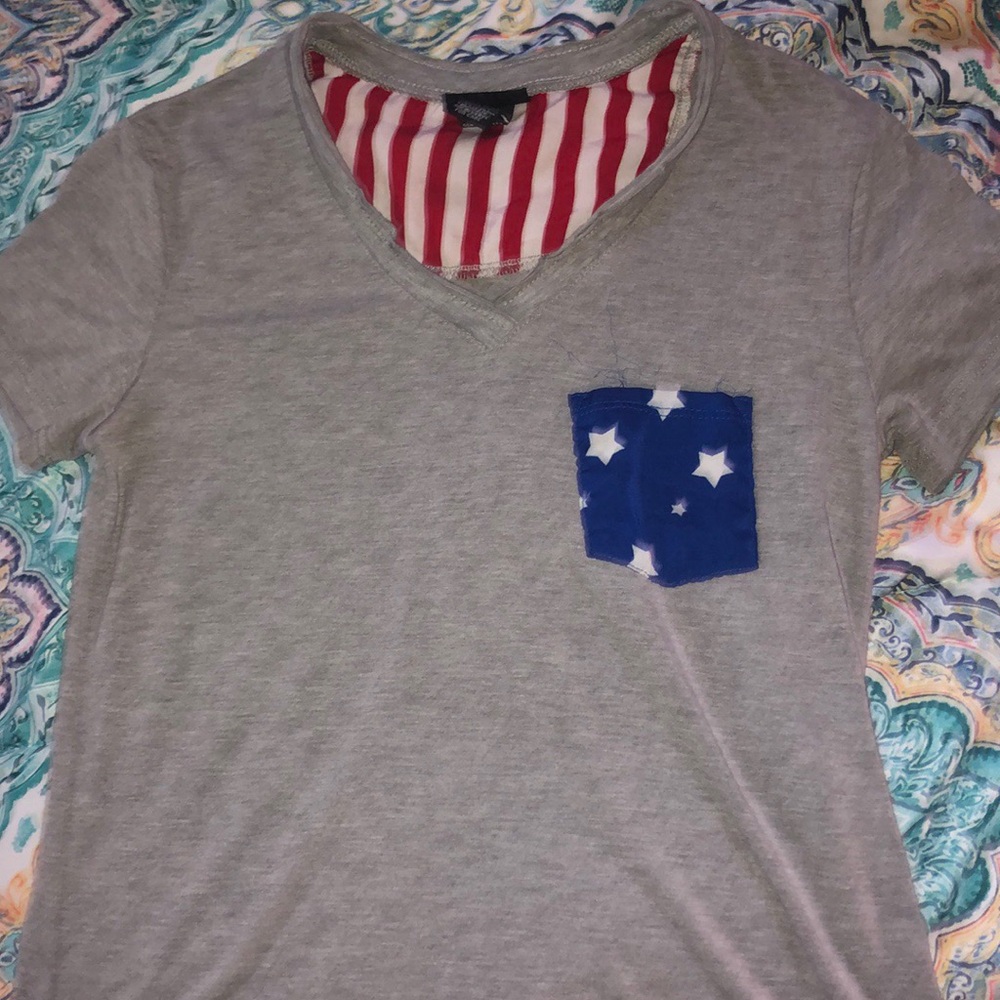 Rue 21 American flag short sleeve shirt size xs!!